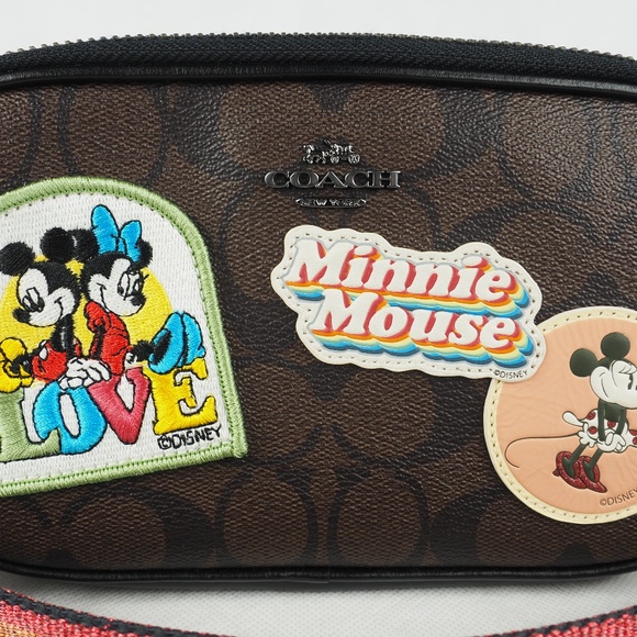 Disney Coach Crossbody Pouch Minnie Mouse Patches - Picture 3 of 8